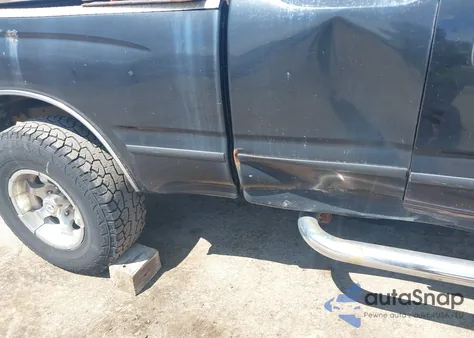 1996 Toyota Tacoma Xtracab Sr5 from USA, damaged, VIN 4TAWN74N9TZ144409